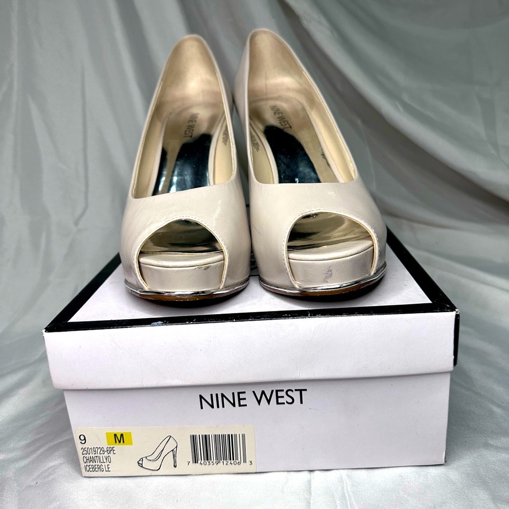 Used Nine West Cream Peep Toe Heels Sz.9